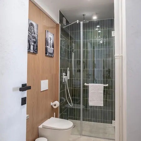 Chanttal Luxury - Dolce Bukurešť